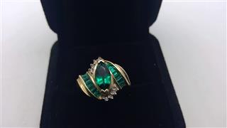 Emerald Lady's Stone & Diamond Ring 10 Diamonds .18 Carat T.W. 10K Yellow Gold